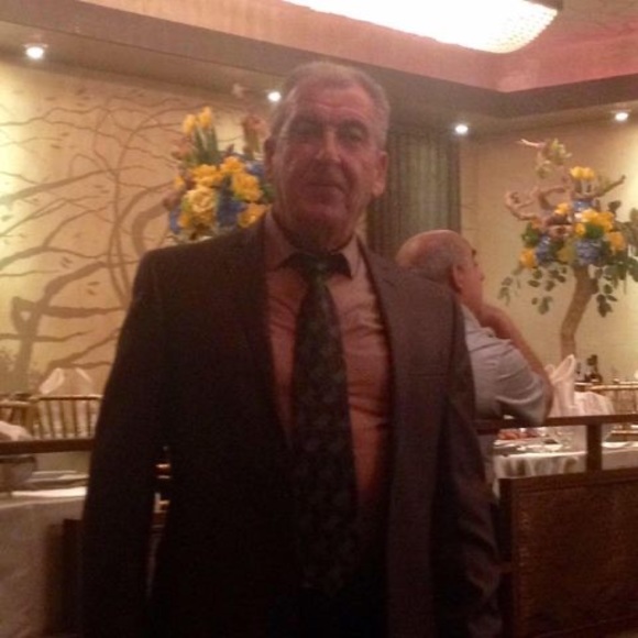 Profile Picture of Hambik Akopyan (@hambikakopyan) on Poshmark