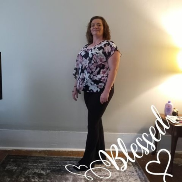 Profile Picture of Lacey Ray (@laceyray471) on Poshmark