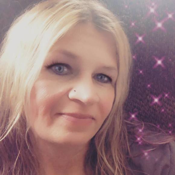 Profile Picture of Michelle Bregier (@mbregier) on Poshmark