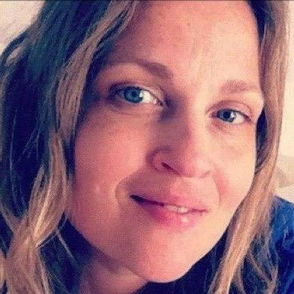 Profile Picture of Timi Cairns (@r_cairns) on Poshmark