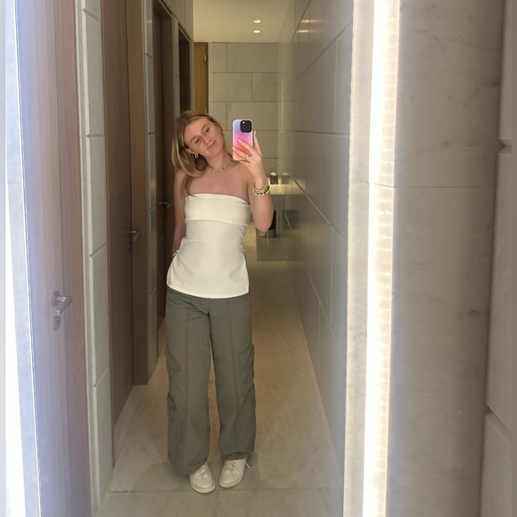 Profile Picture of Allie Roecker (@allieroecker) on Poshmark