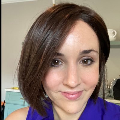 Profile Picture of Caroline Sauer (@sauer_reads) on Twitter