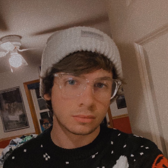 Profile Picture of Jake Deruby (@jakederuby) on Poshmark