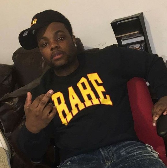 Profile Picture of Fonzo Bryant (@gmfonz) on Poshmark