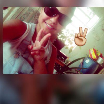 Profile Picture of Lau Cordova ✌ (@LaurenCorrea123) on Twitter