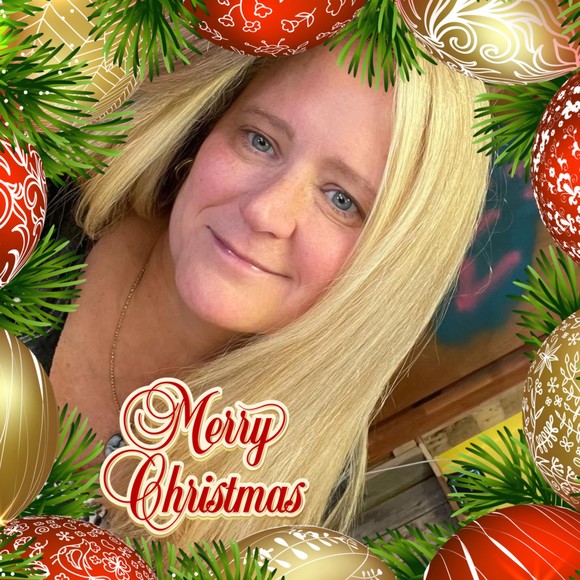 Profile Picture of Kimberley Visconti (@kimberleyviscon) on Poshmark