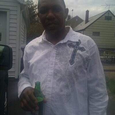 Profile Picture of Everton Blake (@digullygod) on Twitter