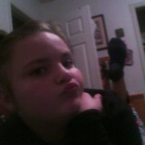 Profile Picture of Carly Carter (@carlycarter2004) on Twitter