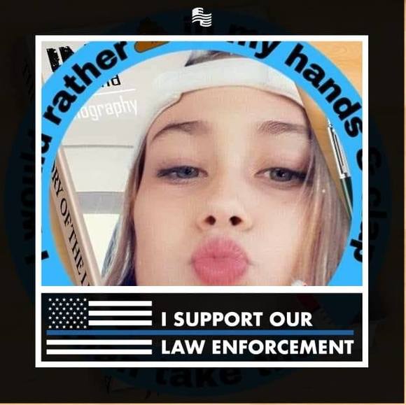 Profile Picture of Tori Straubhaar-kerbs (@toristraubha553) on Poshmark