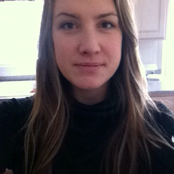 Profile Picture of Jen Deseve (@jendeseve) on Poshmark