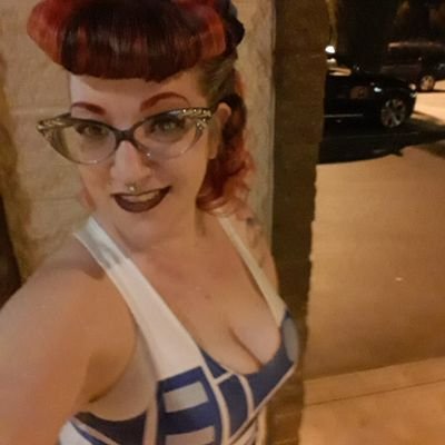 Profile Picture of Aimee Sampson (@mspinupgirly) on Twitter