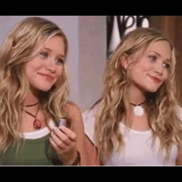 Profile Picture of Olivia Wedler (@oliviawedler) on Poshmark