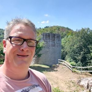 Profile Picture of Oliver Hoffmann (@OliverH48814799) on Twitter