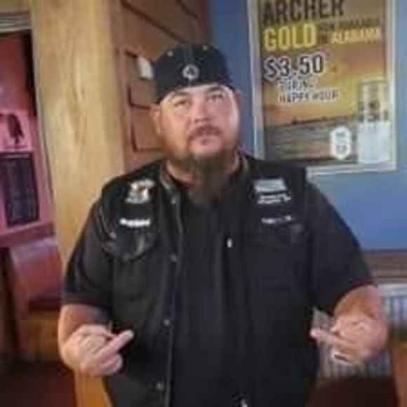 Profile Picture of Kenneth Hastings (@kennethhasti317) on Poshmark