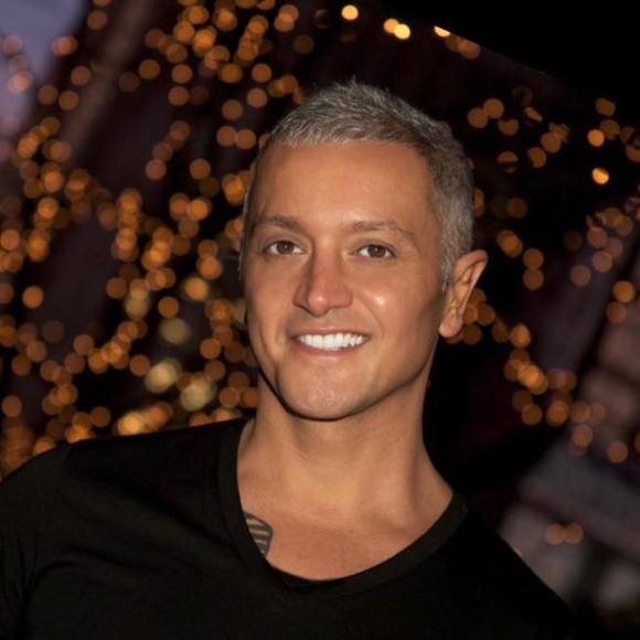 Steven Adyani - Poshmark Profile Picture of Steven Adyani (@stevenadyani) on Poshmark