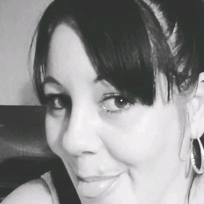 Profile Picture of Sandra Hunter (@sandrahuduk) on Tiktok