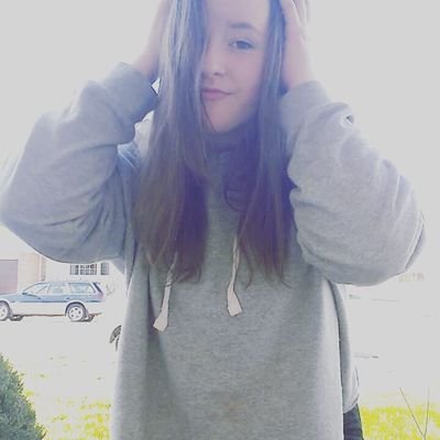 Profile Picture of Julia  😄 ❤ (@JuliaBreyer1) on Twitter