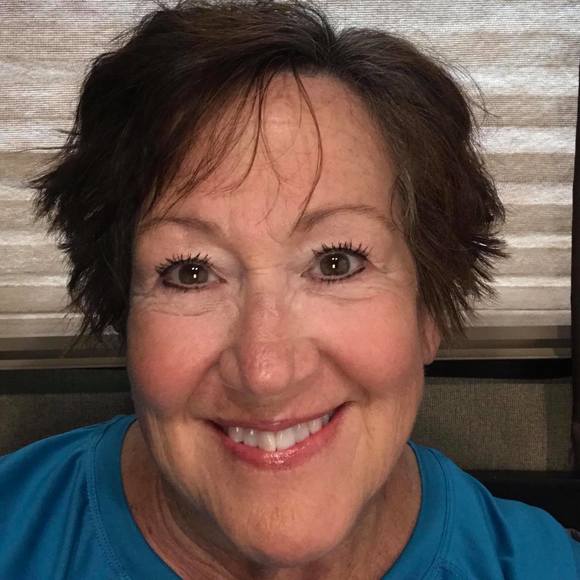 Profile Picture of Alice Anderson (@alliepm1954) on Poshmark