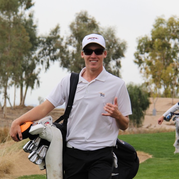 Profile Picture of Casey Scott (@caseyscottgolf) on Poshmark