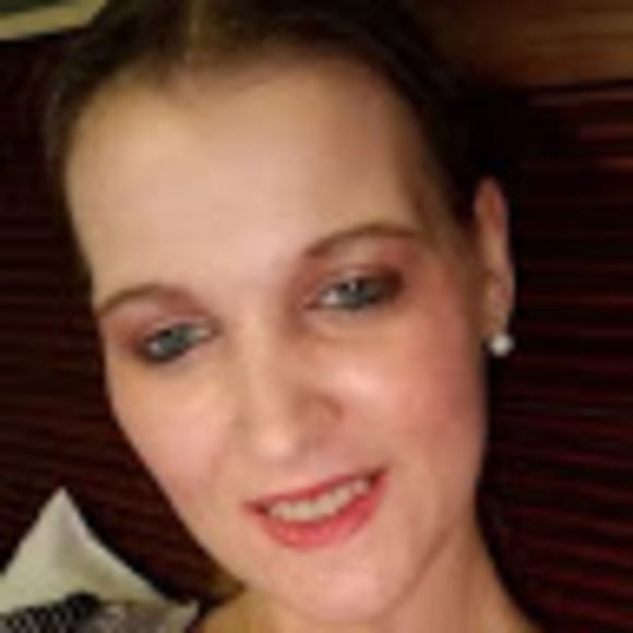 Profile Picture of Ruthie Freeman (@kountrygrl85) on Poshmark