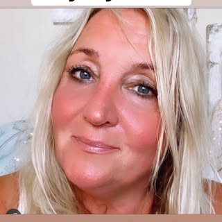 Profile Picture of Natalie Tomlinson (@nataliepsychic) on Instagram