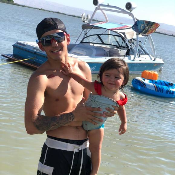 Profile Picture of Adrian Palos (@adrianpalos41) on Poshmark