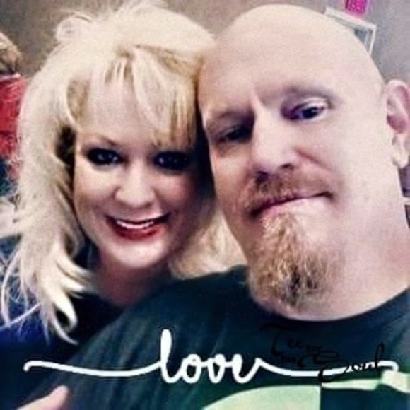 Profile Picture of Dena n Heathington (@denaepps11) on Poshmark