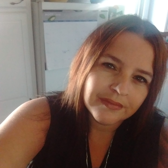 Profile Picture of Sonia Gauthier (@sgauthier42) on Poshmark