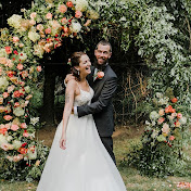 Profile Picture of Allison Mandel (@AllisonMandelFloatAboveMe) on Youtube