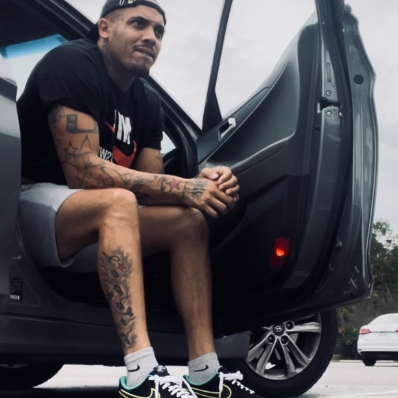 Profile Picture of Alex Noble (@youngnoble1) on Poshmark