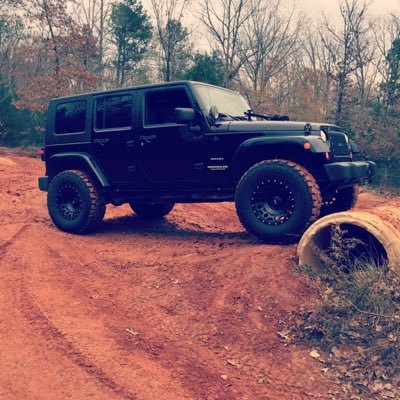 Profile Picture of Nate (@nathanmiklos) on Twitter
