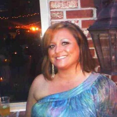 Profile Picture of Shari Lynn Graham (@sharigeezy) on Twitter