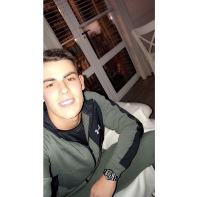 Profile Picture of Charles Roche (@Charles31569074) on Twitter