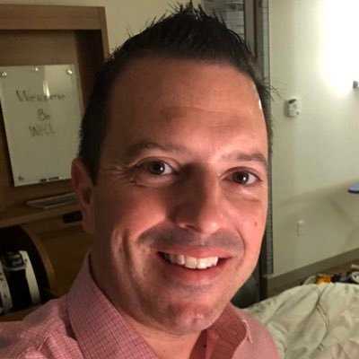 Profile Picture of Robert Umberger (@robble74) on Twitter