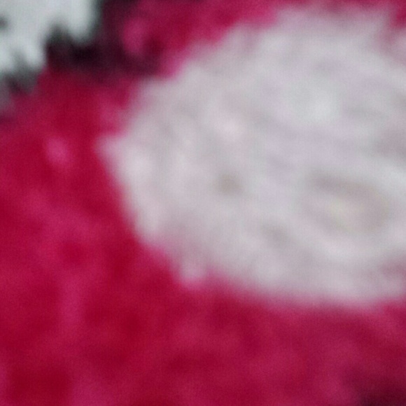 Profile Picture of Karen Dolge (@karona12) on Poshmark