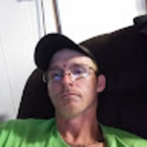 Profile Picture of Jeffery Null (@nullj6053) on Poshmark