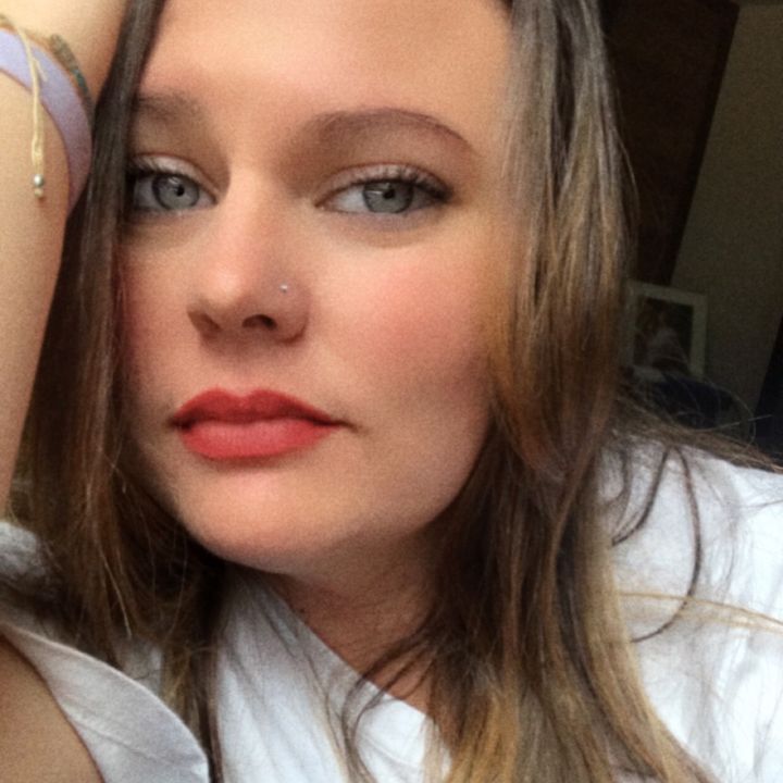 Profile Picture of Amber Ezzell (@amberezzell14) on Tiktok