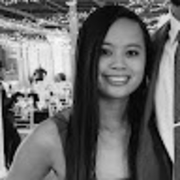 Profile Picture of Lily Hython (@lilyhython) on Poshmark