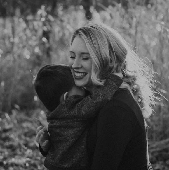 Profile Picture of Megan Mohr (@imjustme00) on Poshmark