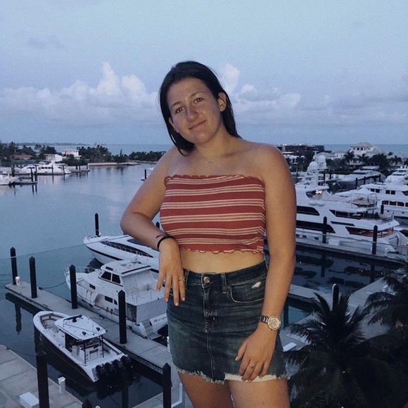 Profile Picture of Audrey Lamonica (@audreylamonica) on Poshmark