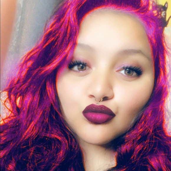 Profile Picture of Alexandra Alcaraz (@skelababe) on Poshmark