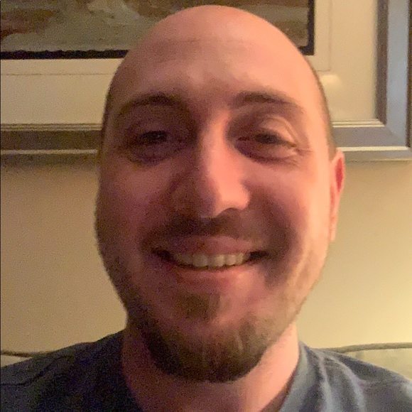 Profile Picture of Dan Polikoff (@danpolik) on Poshmark