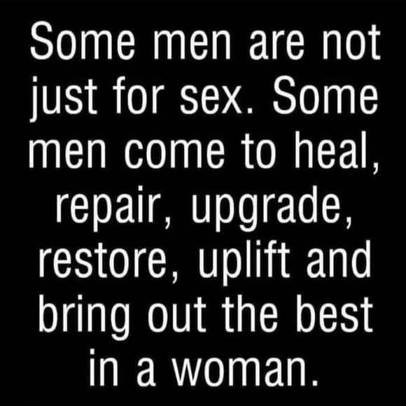 Profile Picture of George Carlsson (@heltondemetric) on Poshmark