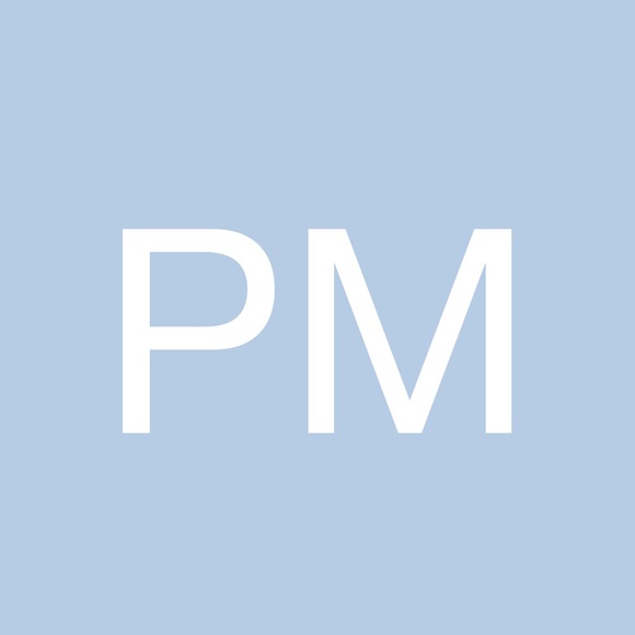 Profile Picture of Lorraine Lorraine (@myparislife) on Poshmark