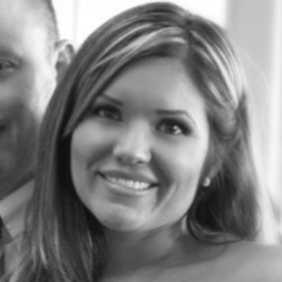 Profile Picture of Candice Gilbert (@gilberc) on Poshmark