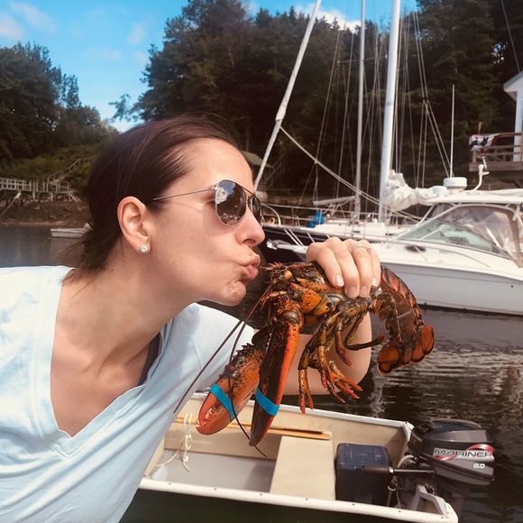 Profile Picture of Jennifer Chihowski winegarner (@jenniferchihows) on Poshmark