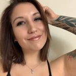 Profile Picture of Danielle Arsenault (@dani.arsenault) on Instagram