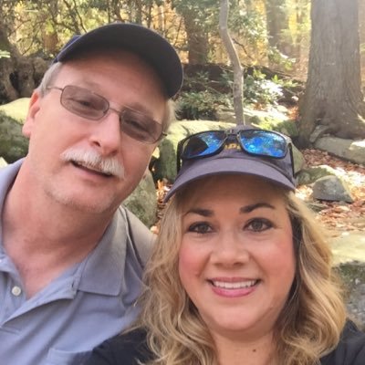 Profile Picture of Chrissy Evans (@cevans2) on Twitter