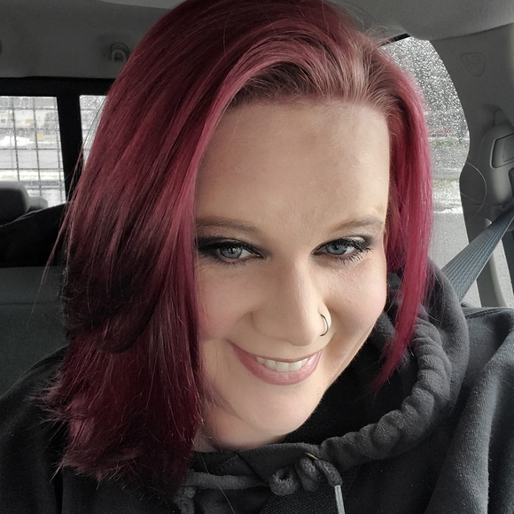 Profile Picture of Amber Cornell (@andyswife26) on Poshmark