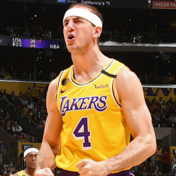 Profile Picture of Alex Tabares (@alextabares505) on Poshmark